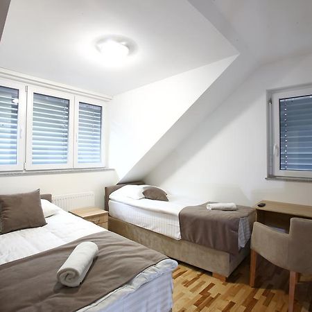 Gostilna In Prenocisca Gedzo Hotel โนโวเมสโต ภายนอก รูปภาพ