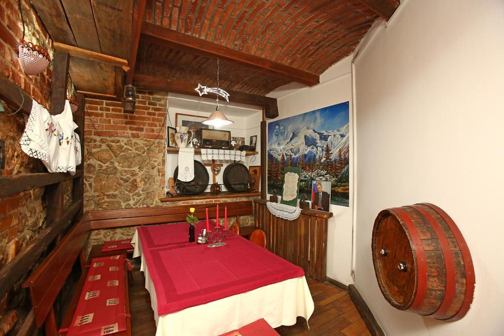 Gostilna In Prenocisca Gedzo Hotel โนโวเมสโต ภายนอก รูปภาพ