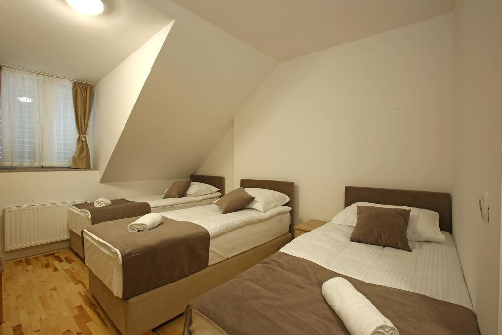 Gostilna In Prenocisca Gedzo Hotel โนโวเมสโต ภายนอก รูปภาพ